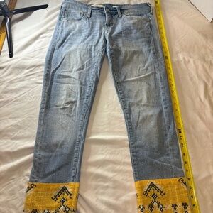 Pilcro And The Letterpress Hyphen 25 Jeans Distress Ankle Appliqué Yellow Print